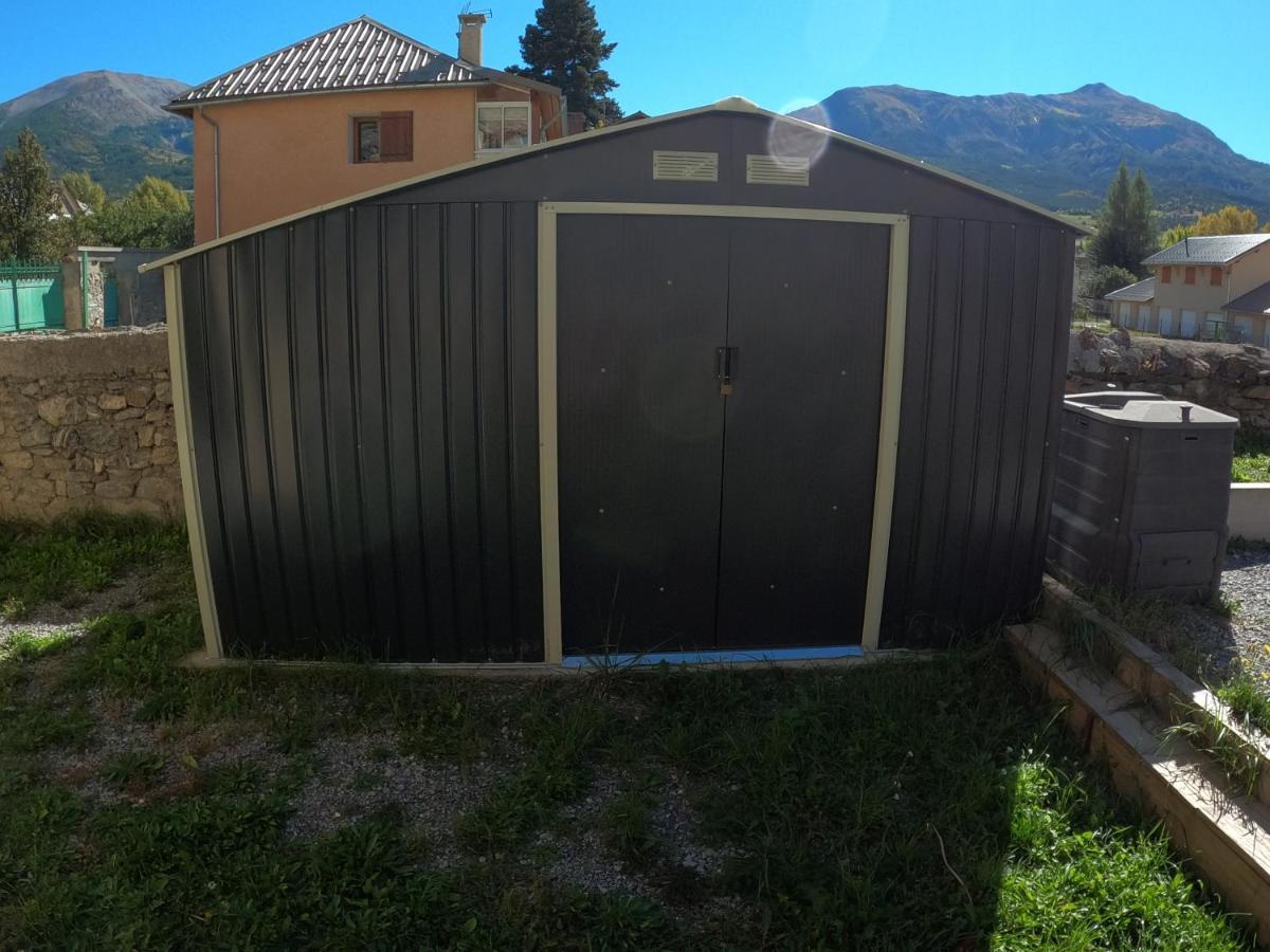 Maison Neuve Proche De Barcelonnette Жозьє Екстер'єр фото